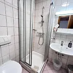 Gaestehaus Huber Fruehstueckspension Δωμάτια σε οικογενειακή κατοικία