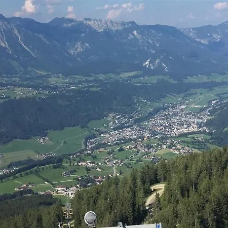 Gaestehaus Huber Fruehstueckspension Rum i privatbostad Schladming