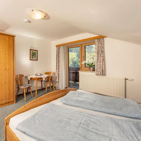 Gaestehaus Huber Fruehstueckspension Rum i privatbostad *
