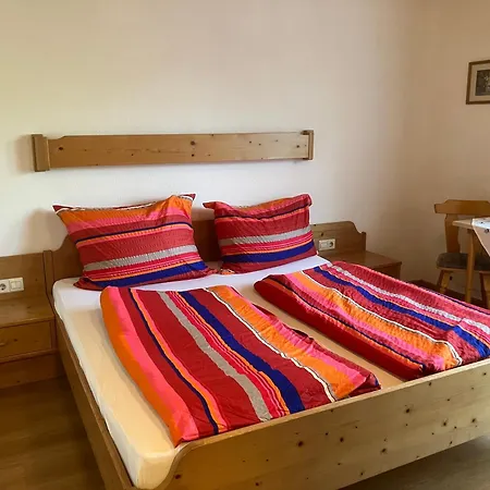 Gaestehaus Huber Fruehstueckspension Ubytování v soukromí