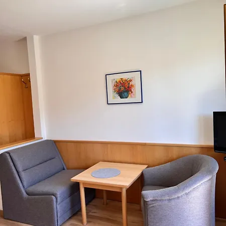 Gaestehaus Huber Fruehstueckspension Schladming