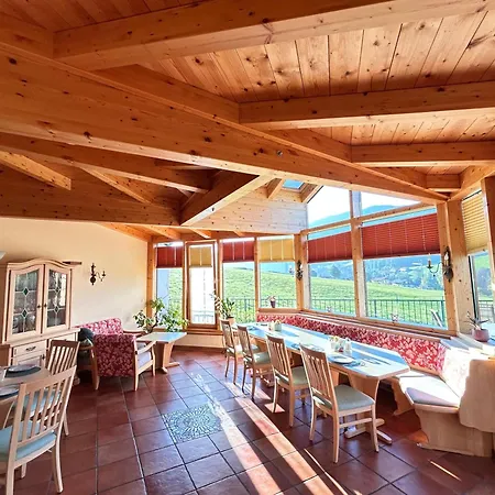 Gaestehaus Huber Fruehstueckspension Rum i privatbostad *