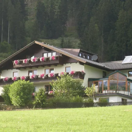 Gaestehaus Huber Fruehstueckspension * Schladming