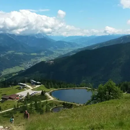Rum i privatbostad Gaestehaus Huber Fruehstueckspension Schladming