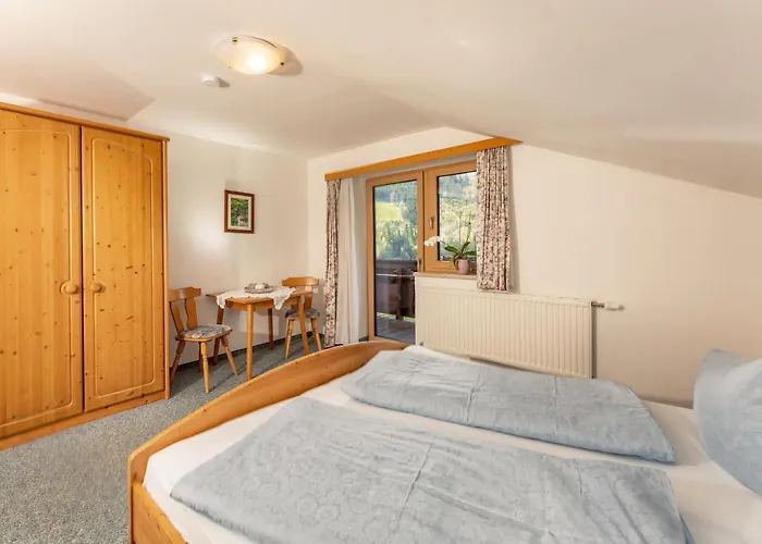 Gaestehaus Huber Fruehstueckspension Accommodatie bij particulieren *