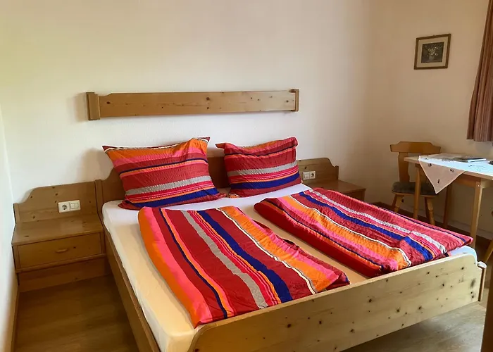 Gaestehaus Huber Fruehstueckspension בית אירוח